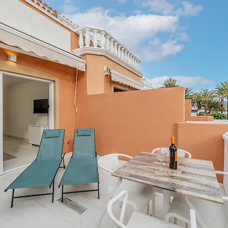 Ocean Walk Beachside Golden Mile Tenerife Royal Garden Apartment Playa de las Americas (Tenerife)