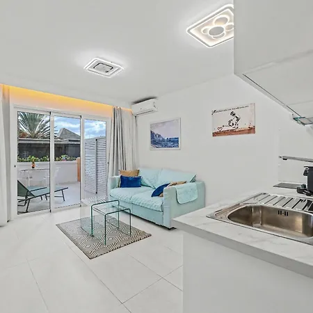 Ocean Walk Beachside Golden Mile Tenerife Royal Garden Apartment *